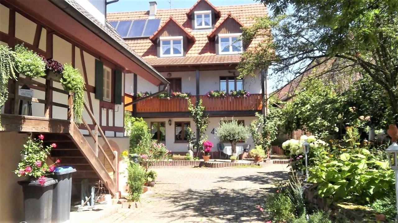 Galerie Ueber Den Gaerten 黑尔博尔茨海姆 外观 照片